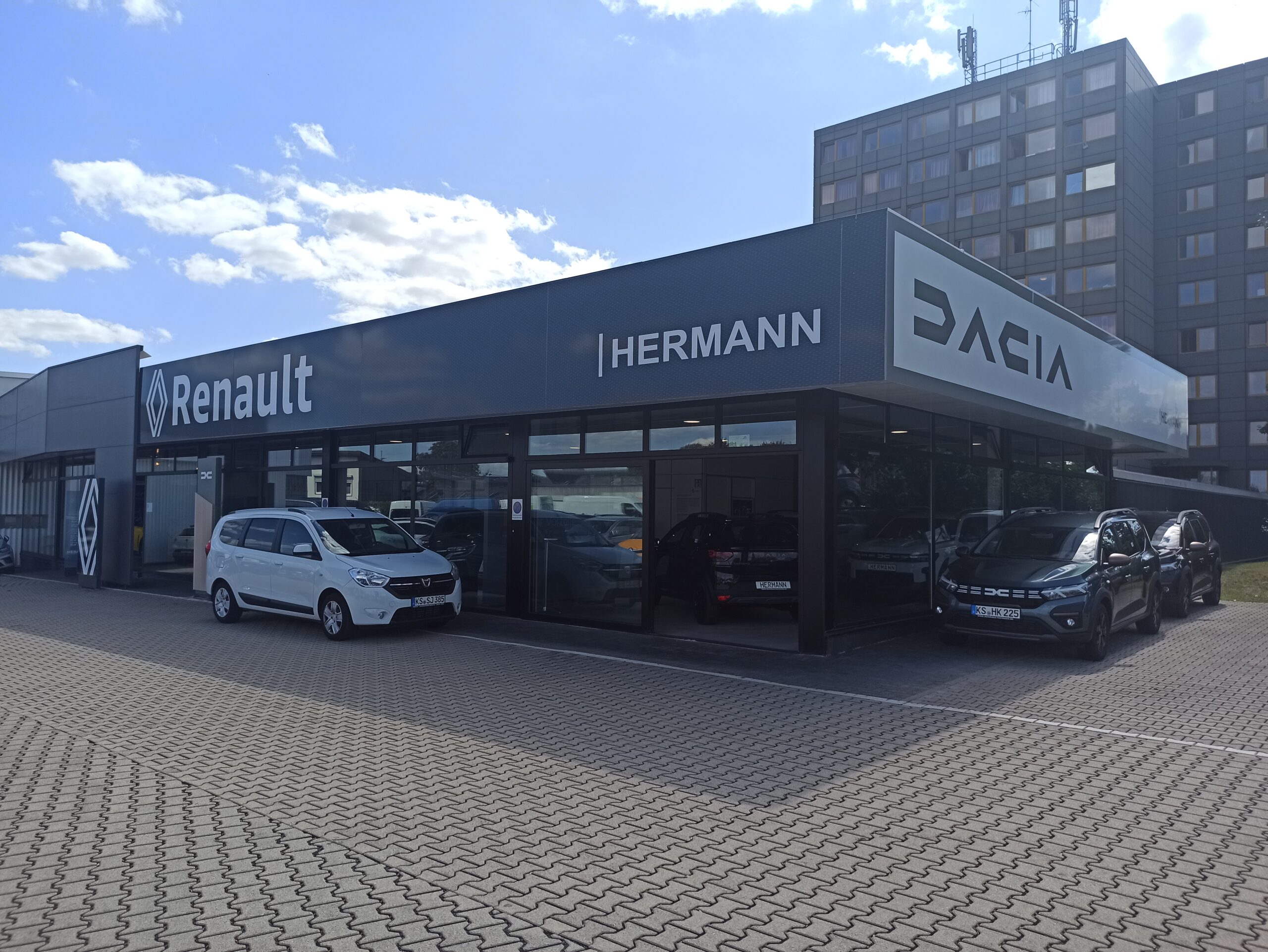 Autohaus Hermann – </br>Ihr offizieller Renault- & </br>Dacia-Händler in Kassel
