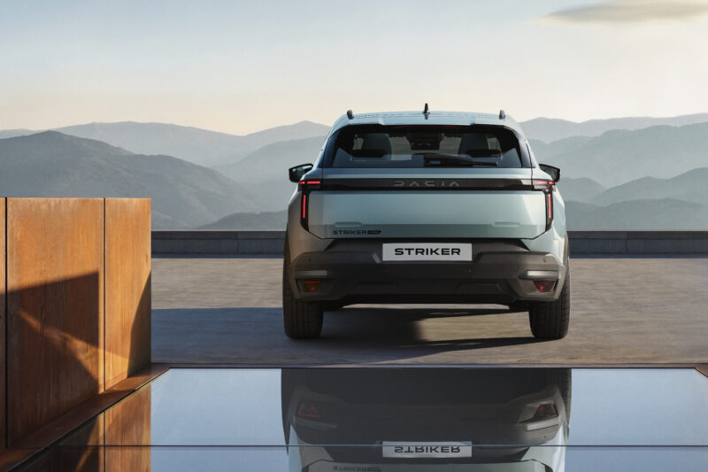 DACIA STRIKER (DB3F1)